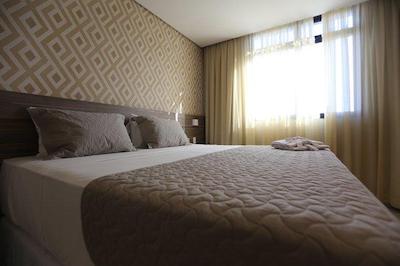 بوسینز پریم هتل