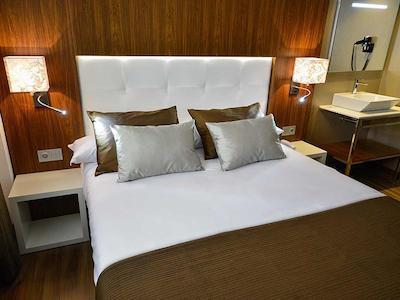 گران هتل بتنیکز