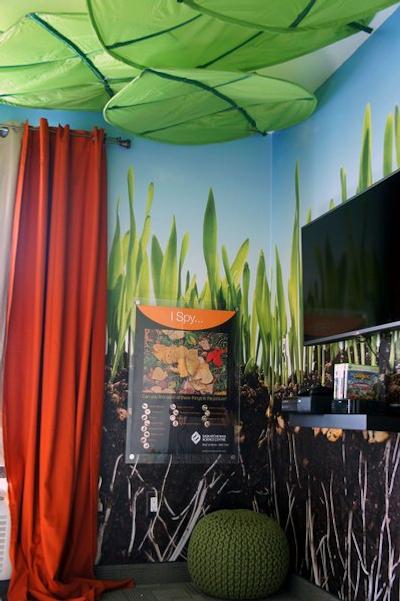 هم این اند سویتز رجینا آیرپرت