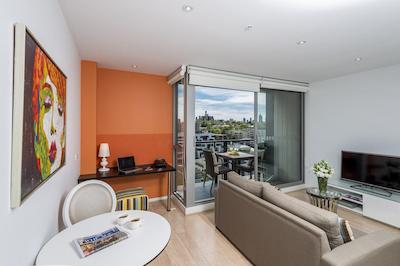 اُاکز اسود یارا