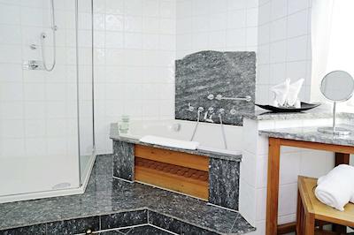 سهوارزر ادلر