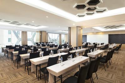 بست وسترن پرمیر د هیو