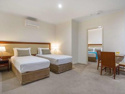 کوالیتی هتل رجنت رکهامپتون