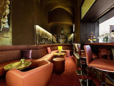 لیوینگ هتل د مدیسی