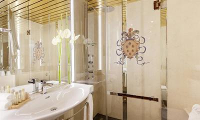 لیوینگ هتل د مدیسی