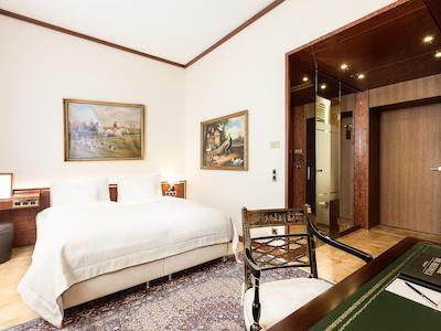 لیوینگ هتل د مدیسی