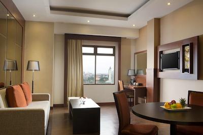 بست وسترن پلاس ماکاسار بیچ