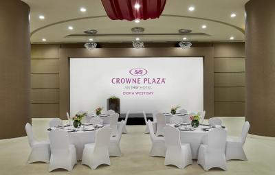 کرون پلازا دوحه وست بی