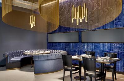 کرون پلازا دوحه وست بی