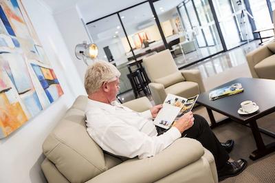 گلادستون سنترال پلازا