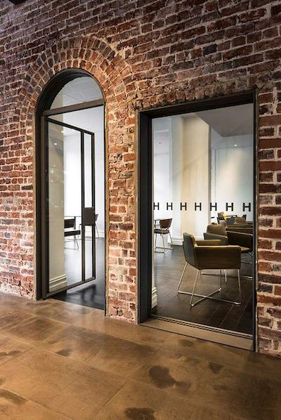 هوگومنت هتل