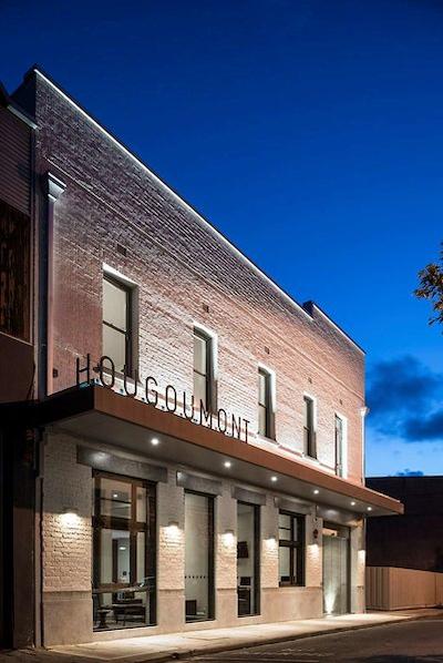 هوگومنت هتل