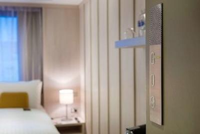 هوگومنت هتل