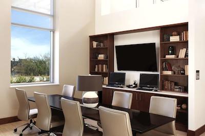 امباسی سویتز اُکلاهما سیتی دونتون مدیکال سنتر