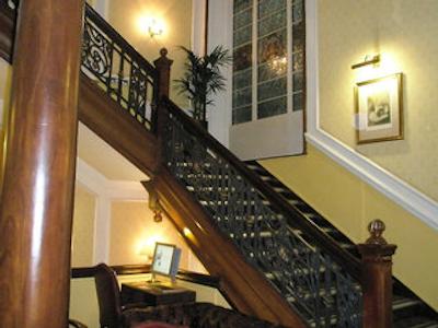 مرکور ابردین کالدنیان هتل