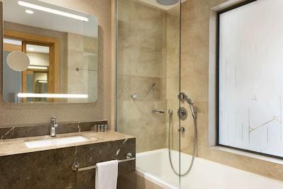 رامادا ادانا