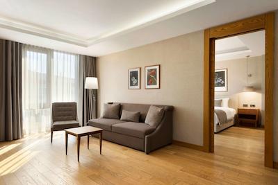 رامادا ادانا