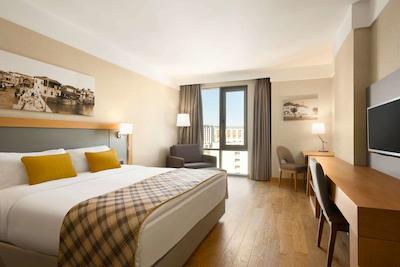 رامادا ادانا