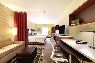 هم2 سویتز بای هیلتون کلج استیشن