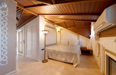 کسل بوتیک هتل