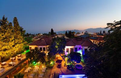 کسل بوتیک هتل