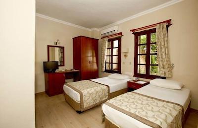 کسل بوتیک هتل