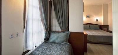 کسل بوتیک هتل