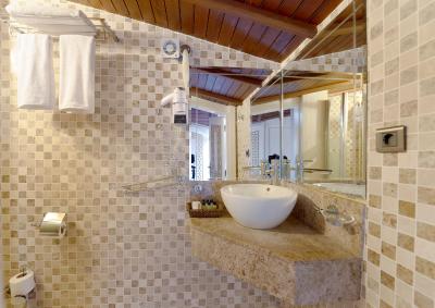 کسل بوتیک هتل