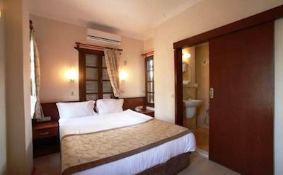 کسل بوتیک هتل