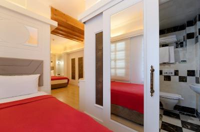 کسل بوتیک هتل