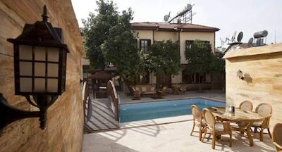 کسل بوتیک هتل