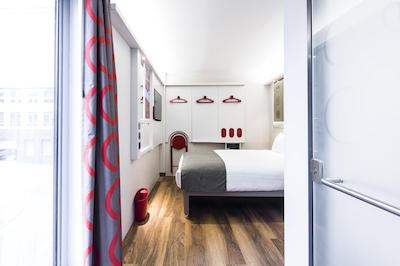 پوینت ا هتل لندن کاناری وارف