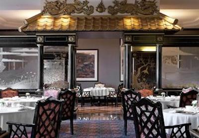 د وستین تکیو