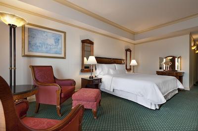 د وستین تکیو