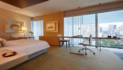 فور اسیسُنز ات مارونوچی