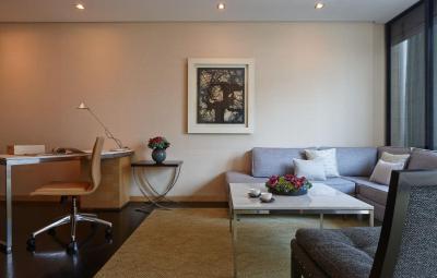 فور اسیسُنز ات مارونوچی