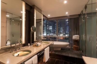 فور اسیسُنز ات مارونوچی