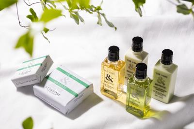 فور اسیسُنز ات مارونوچی