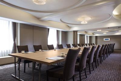 شراتون مییاکو هتل اُساکا