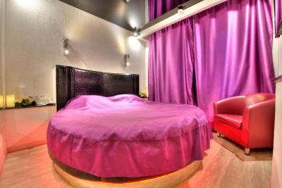 الکس هتل ات بوگاتیرسکی