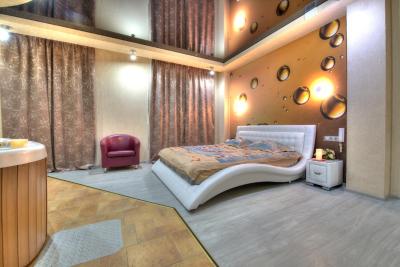 الکس هتل ات بوگاتیرسکی