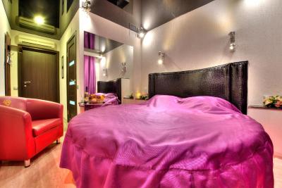 الکس هتل ات بوگاتیرسکی