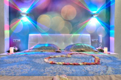 الکس هتل ات بوگاتیرسکی