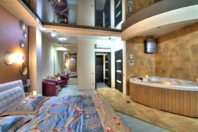 الکس هتل ات بوگاتیرسکی