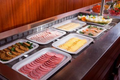 رویال پلازا هتل