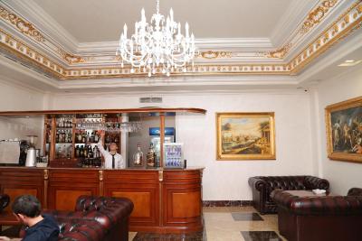 رویال پلازا هتل