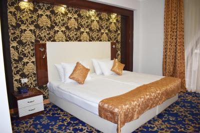 رویال پلازا هتل