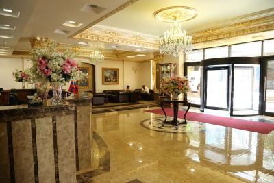 رویال پلازا هتل