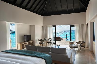 اوتریگر کنوتا مالدیو ریزورت