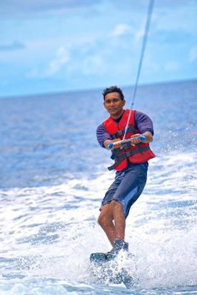 اوتریگر کنوتا مالدیو ریزورت